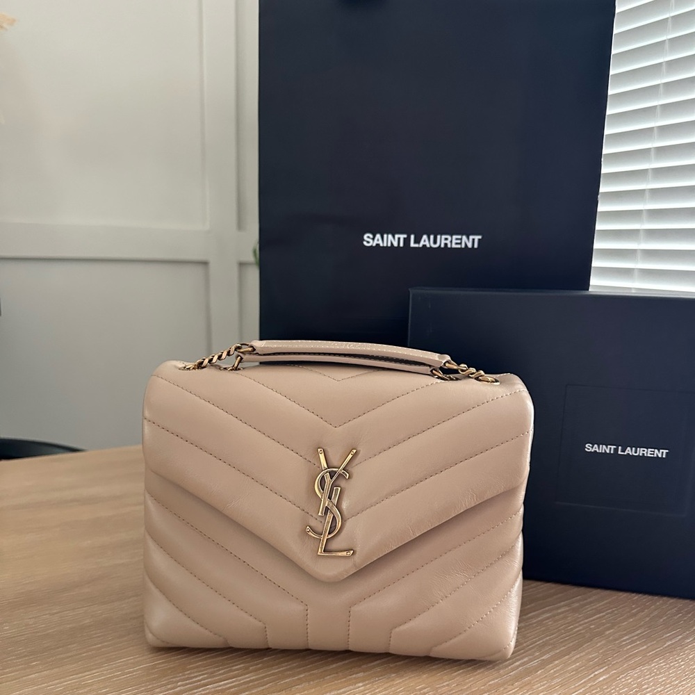 Saint Laurent YSL Loulou small excellent condition